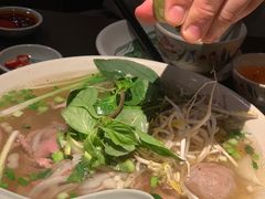 -大头虾越式风味餐厅(光明广场店)