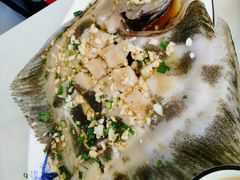 清蒸多宝鱼-威海渔村(静安旗舰店)