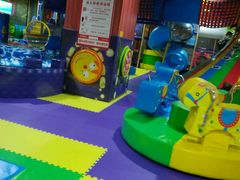 -酷洛小镇(步步高新天地购物广场店)