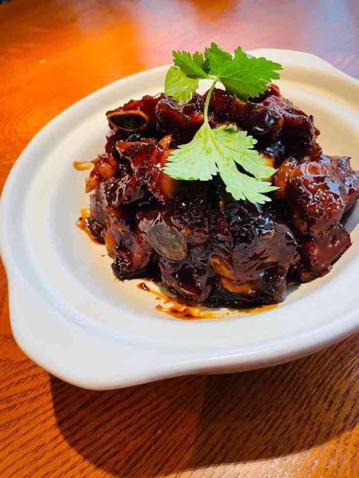 起源小厨(洛邑古城店)-"份量很大,第一次吃洛阳菜,服务员告诉我们.