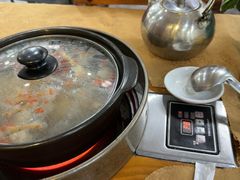 -濠轩阁特色生蚝火锅(水湾路店)