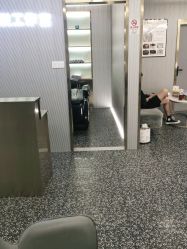 -即型男士理发工作室