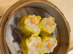 蟹黄干蒸烧卖-湖滨步步高酒店·中餐厅