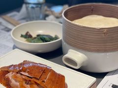 酥不腻烤鸭-小大董·烤鸭(观景餐厅·南京西路店)