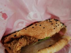 香辣鸡腿中国汉堡-塔斯汀中国汉堡(长平路店)