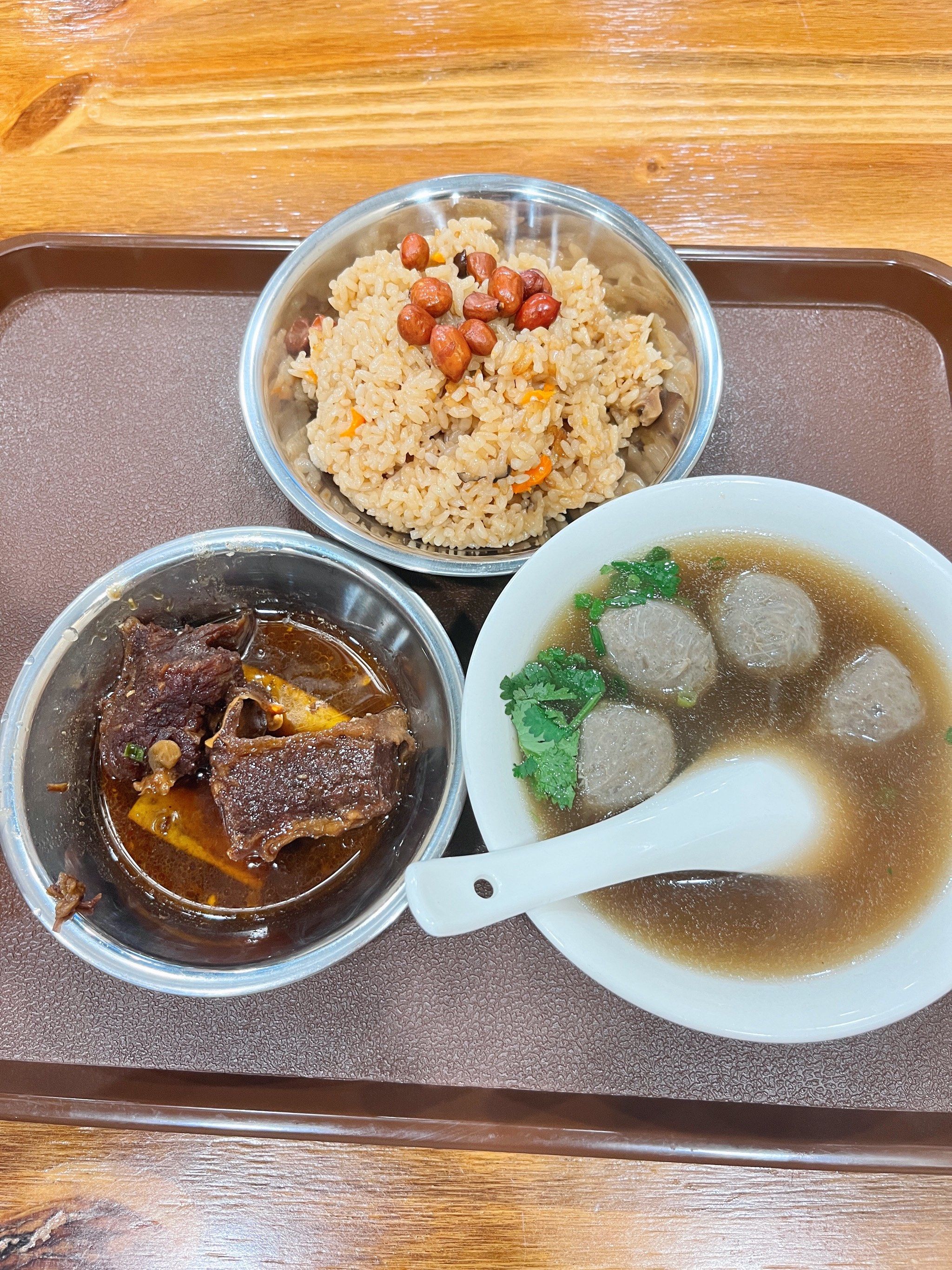 牛排咸饭牛肉丸汤好滋味