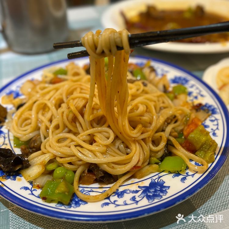 乌鲁木齐驻京办探店｜北京最棒新疆菜❗️来尝尝吧