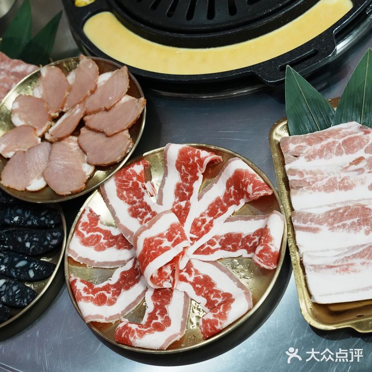 嘿！延边‼️一秒穿越体验韩式烤肉的浪漫味道💕