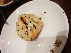鲜肉生煎-老半斋(福州路店)