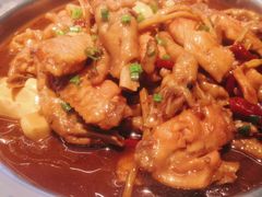 鸡翅煲-胖哥俩肉蟹煲(湖滨银泰in77店)