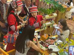 -老滇山寨•云南特色菜•地方菜•民族风情歌舞表演(金碧店)