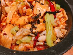 -云海肴·汽锅鸡·云南菜(天山百盛优客店)