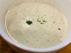 蘑菇奶油浓汤-LUCCA卢卡西班牙海鲜饭(远洋广场店)