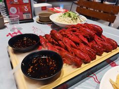 -肥肥虾庄·金牌油焖大虾(杨园滨江时代walk店)