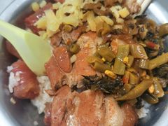 -梁阿婆廿年老牌扣肉糯米饭