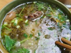 -全家福米线