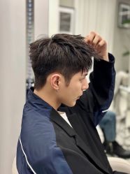 -一家只做男发烫染的店
