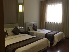 -白玉兰酒店(上海田子坊马当路地铁站店)