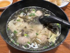 鲜肉小馄饨-舒蔡记生煎菜饭(云南中路店)
