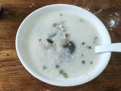皮蛋肉片粥-八斗米肠粉店(笔架路店)