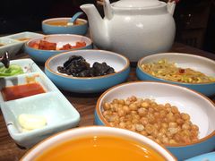 -明洞阿姨·韩式酱蟹烤肉·创意料理(三元桥店)