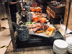 自助取餐区-咖啡苑自助餐厅·中国大饭店