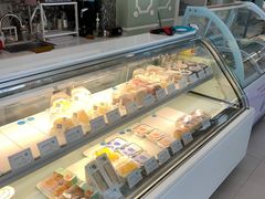 面包甜点陈列柜-左拉主义(长江路店)