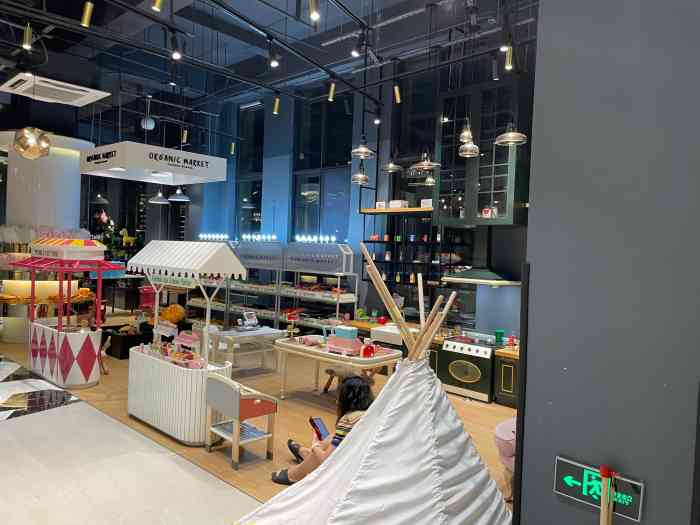 twinkle耀童亲子餐厅奉贤店