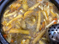 -菌之家·专业纯野生菌火锅·特色炒菌