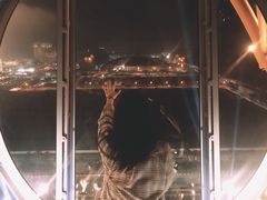 -影汇之星8字形摩天轮