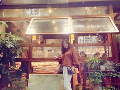 -猫的天空之城概念书店(杭州南宋御街店)