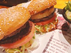 -The Habit Burger Grill 哈比特汉堡(复兴soho店)