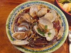 -爆炸头阿姨小四川正宗川味小吃(无任何分店)