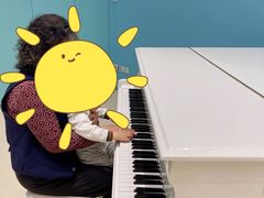 -爱睿思儿童早教亲子游泳(万象城店)