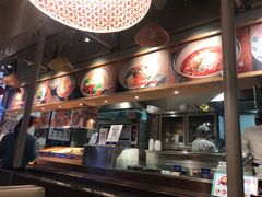 大堂-刀小蛮半只鸡过桥米线(家乐福四元桥店)