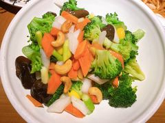 -波螺油子青岛本帮菜(银座店)