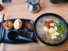 鸭血粉丝汤-小杨生煎(香港名都店)