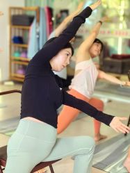 -爱尔乐美孕产瑜伽·普拉提