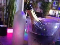 -临界音乐酒馆·小龙虾·江湖菜(华熙LIVE·鱼洞店)