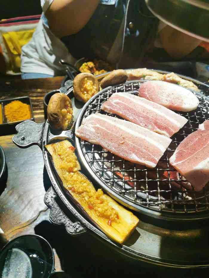 富士弘·日式炭火烤肉(青秀万达店)