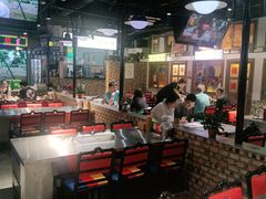 -马路牙子烧烤音乐酒馆(望京店)