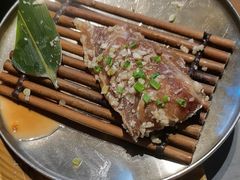 -草家酱蟹炭火烤肉店(珲春南路一店)
