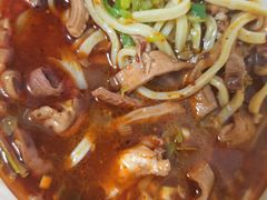 -鹍记特色牛杂面