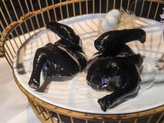 鸟笼脆皮乳鸽-于塗·文化餐厅(棕榈店)
