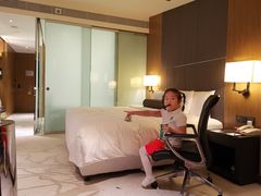 -上海滴水湖皇冠假日酒店