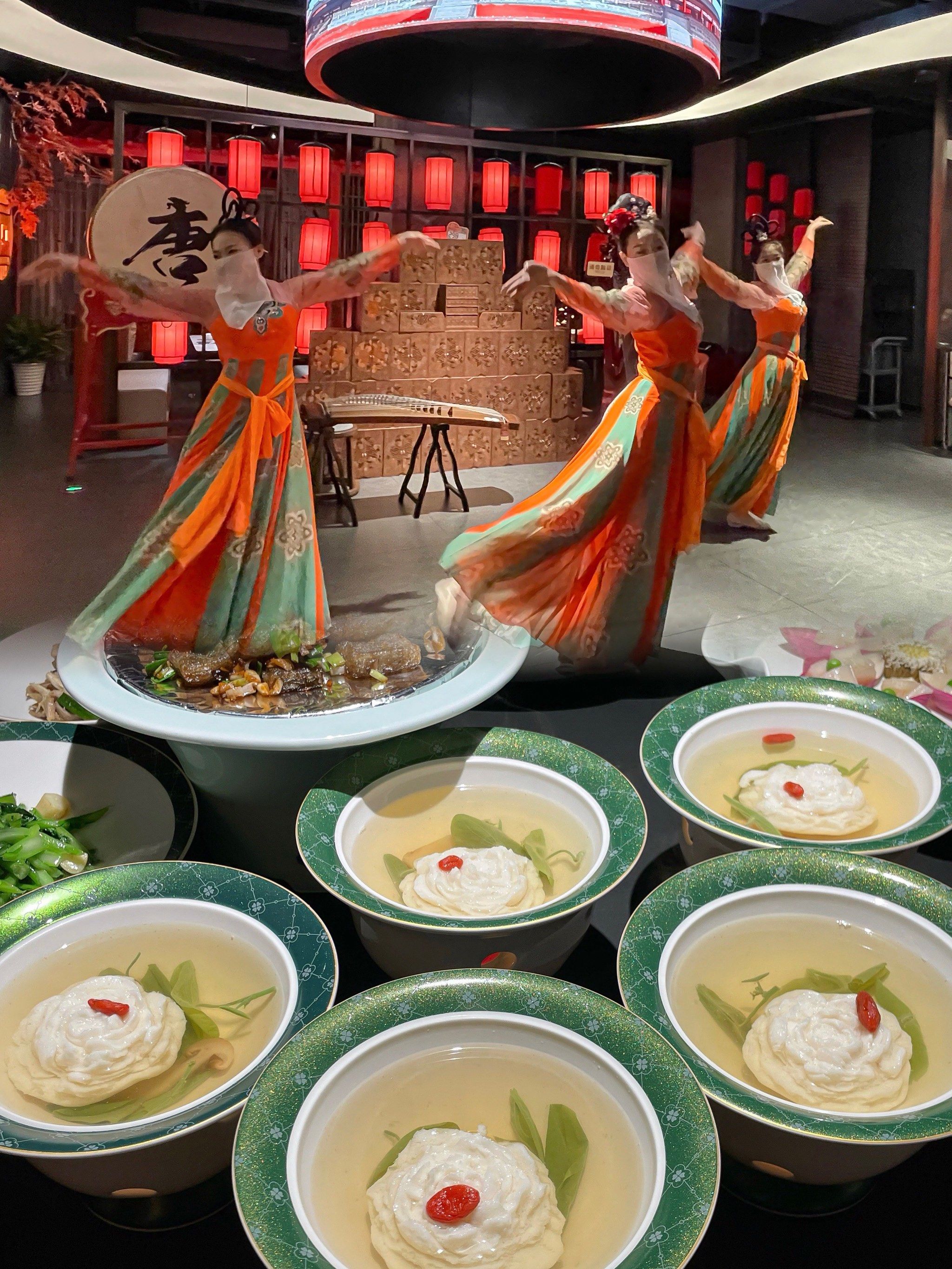 洛阳亲友如相问 就说我来这里玩