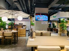 大堂-日进一片海.生腌海鲜火锅.宵夜烧烤(三里屯总店)