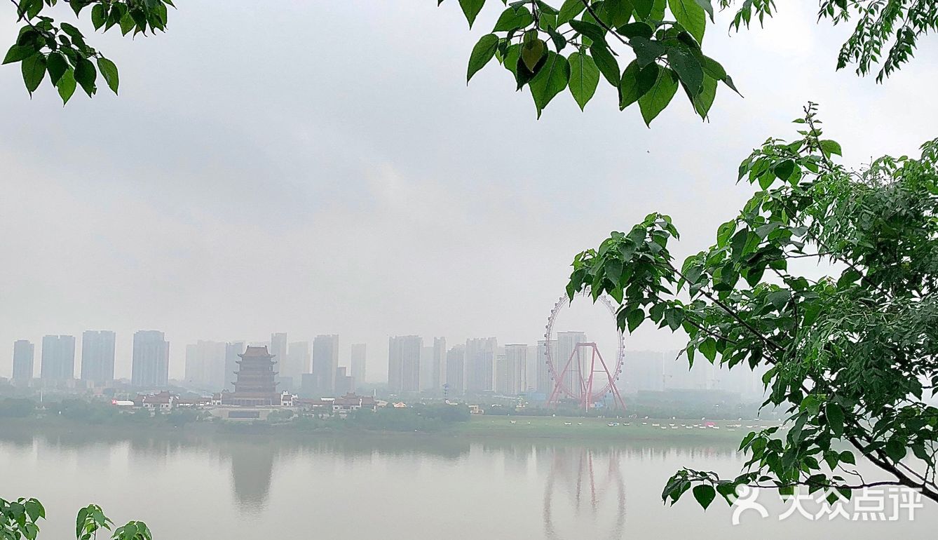 湘潭的！！湘江边美到失语的园林庭院餐厅🍃