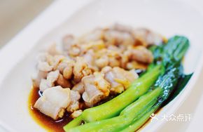 Oyster Sauce Stir-Fried Intestines with Rice Noodles