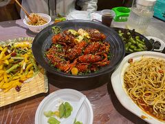 -肥肥虾庄·金牌油焖大虾(汉口城市广场店)